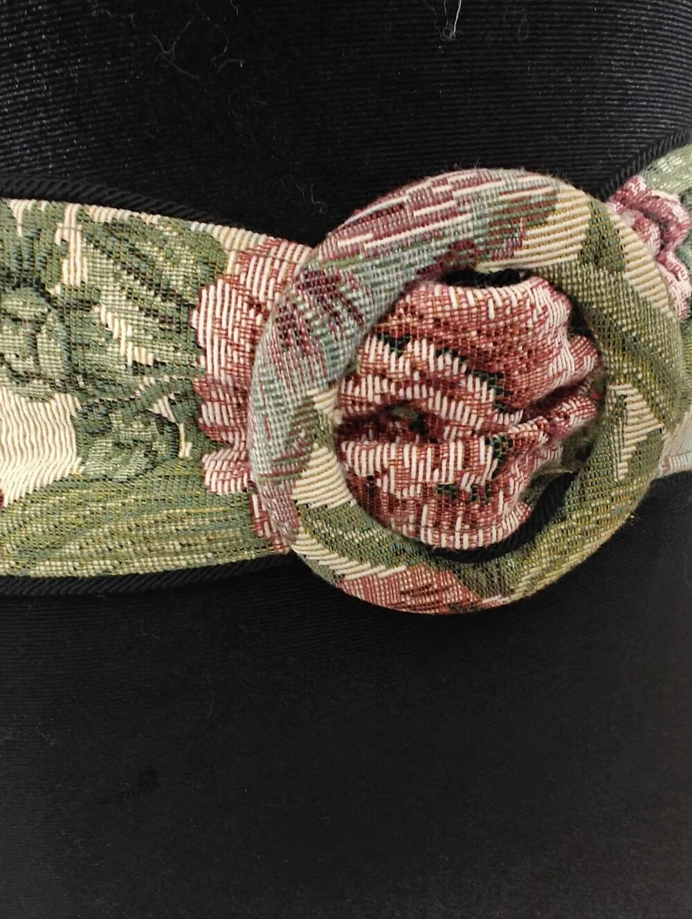 VTG Tapestry Belt Round Buckle Adjustable Floral 33